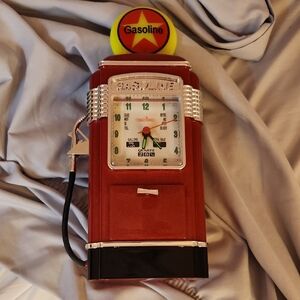 Red Gasoline Pump Clock